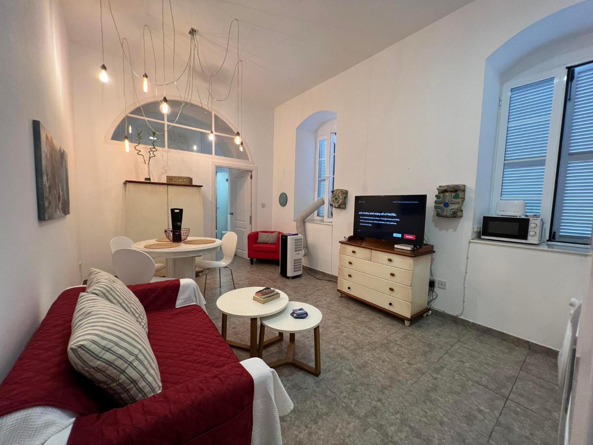 Budget-Friendly 1Br In The City Center Gibraltar Ngoại thất bức ảnh
